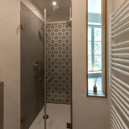 شقة Eckhaus In Großostheim